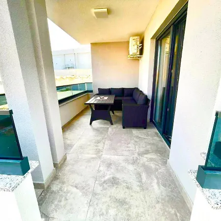 Apartman Aron